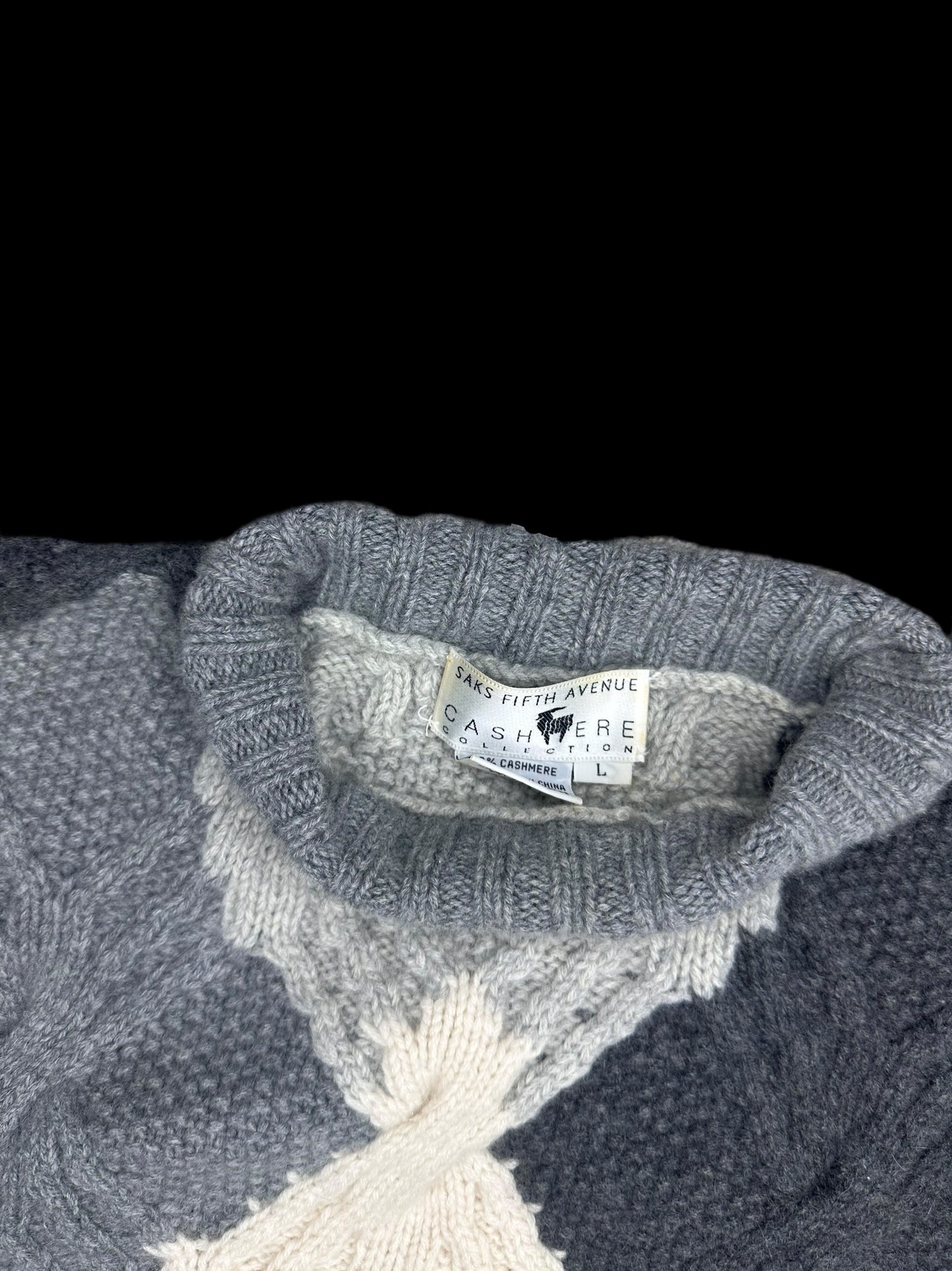 Saks Fifth Avenue Cashmere Sweater 90s